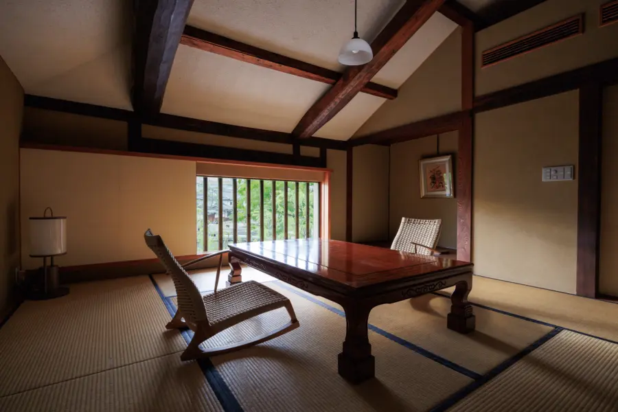 Avila Reizen Ryokan Kurashiki zitgedeelte