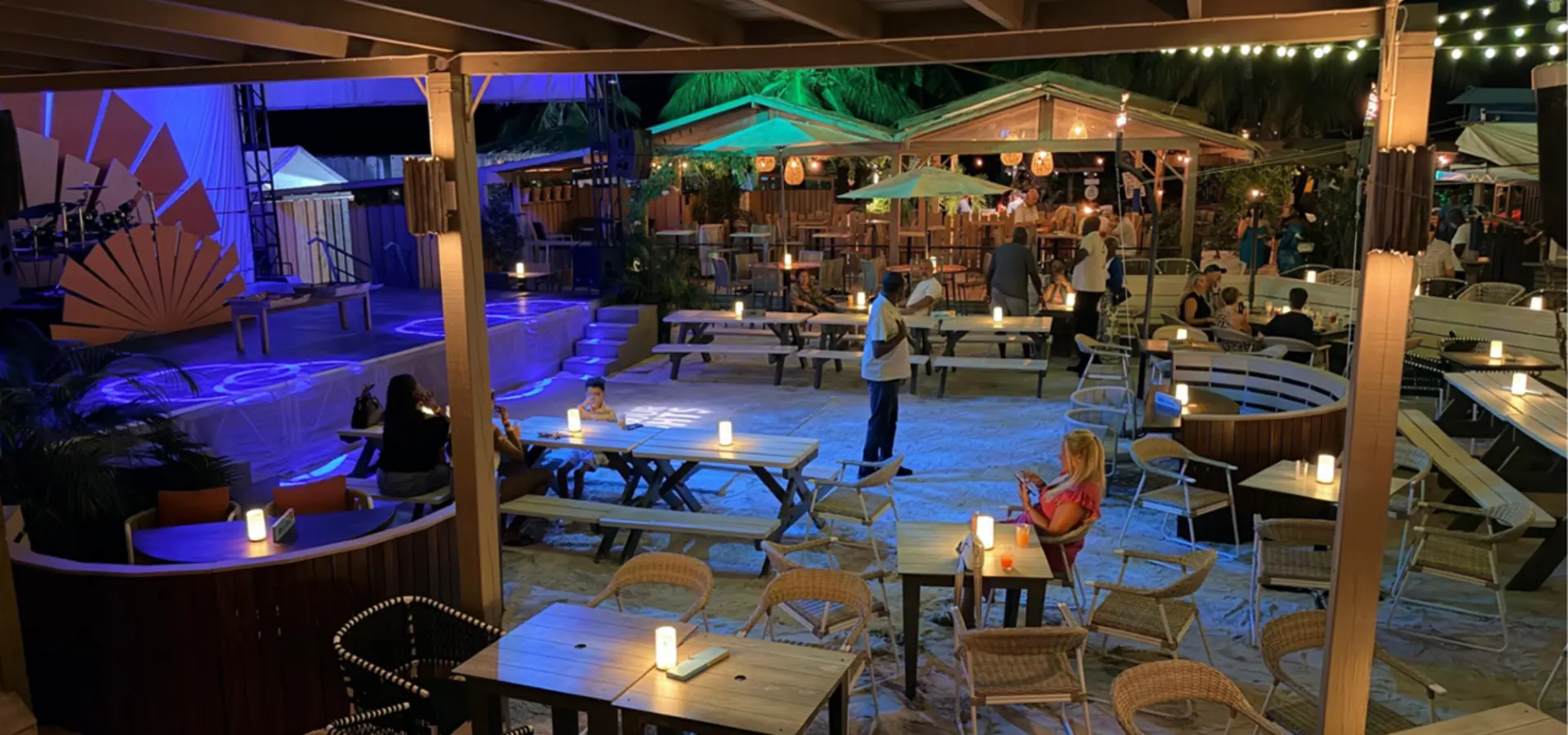 Avila Reizen Barbados Harbour Lights Dinner Show 2 blog Isabel