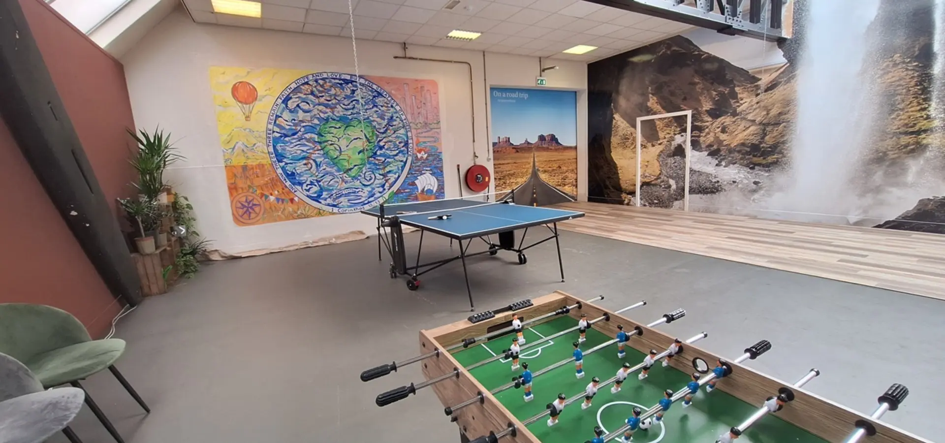 Avila Reizen game room