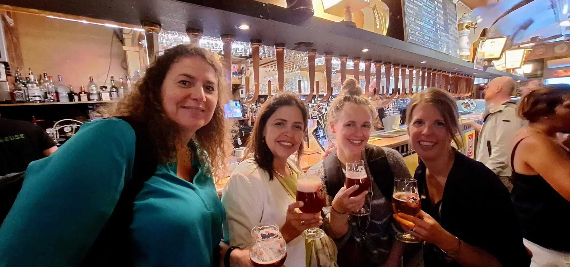 Avila Reizen borrel