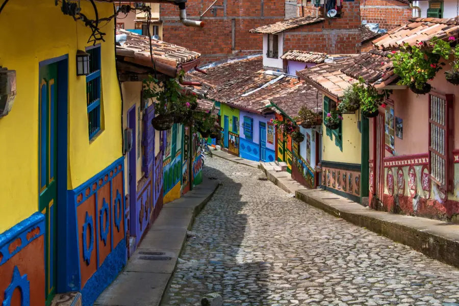 Avila Reizen Colombia Guatape Medellin