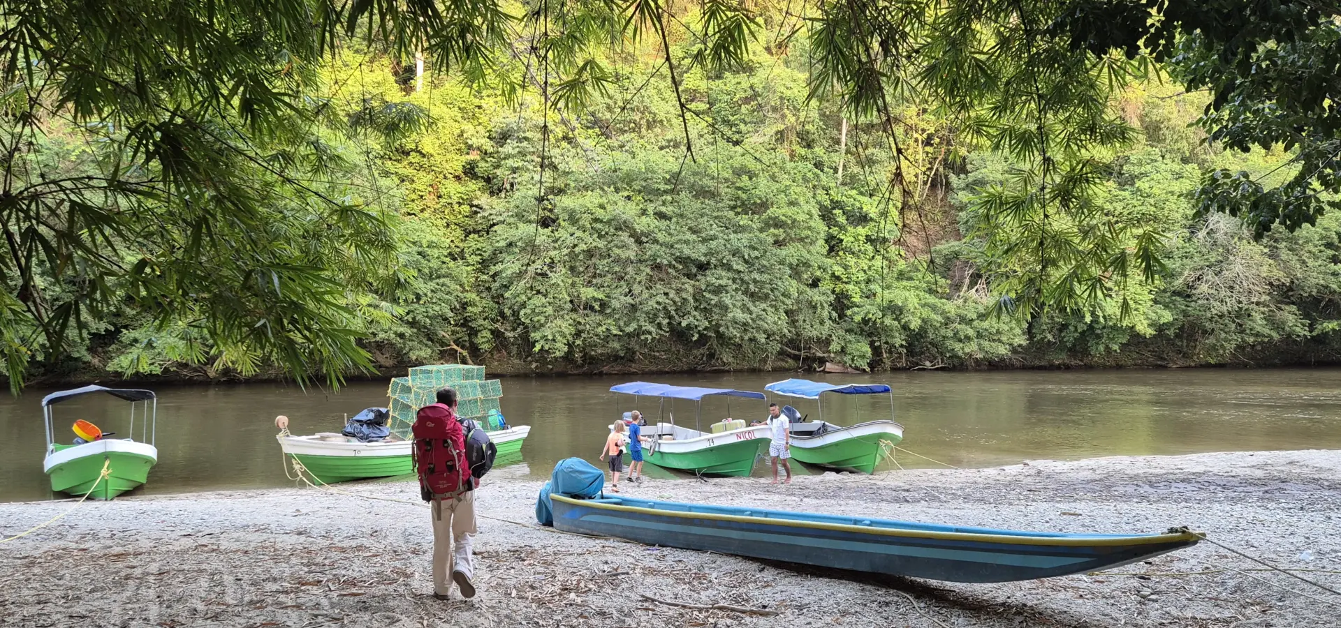 Avila Reizen Colombia Blog Ilse bootje naar lodge