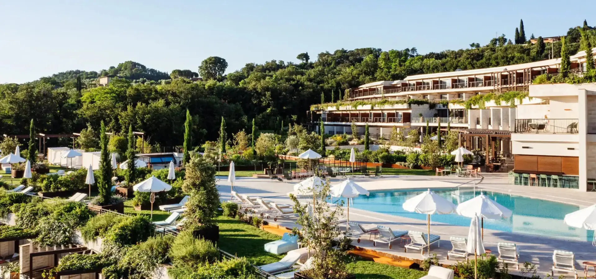 1732525184552 aro ldg sz haus drohne 0730 1920x1080 1600x914