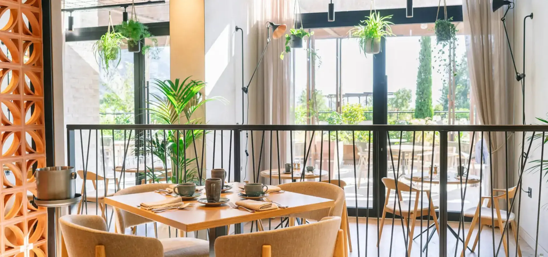 1732525184559 aro ldg sz fruehstueck 1735 1600x1064