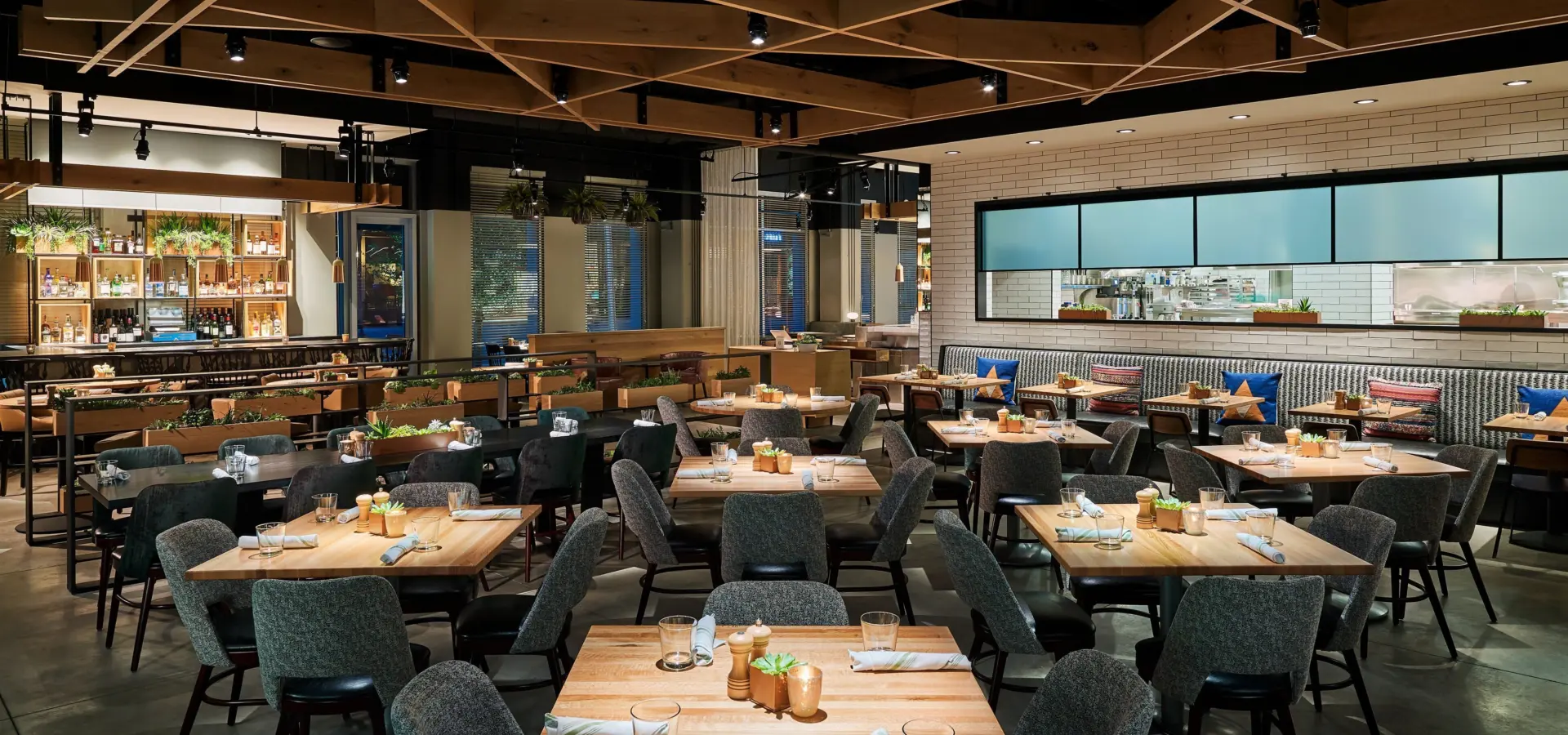 1757067888483ausda caroline 1170classic hor