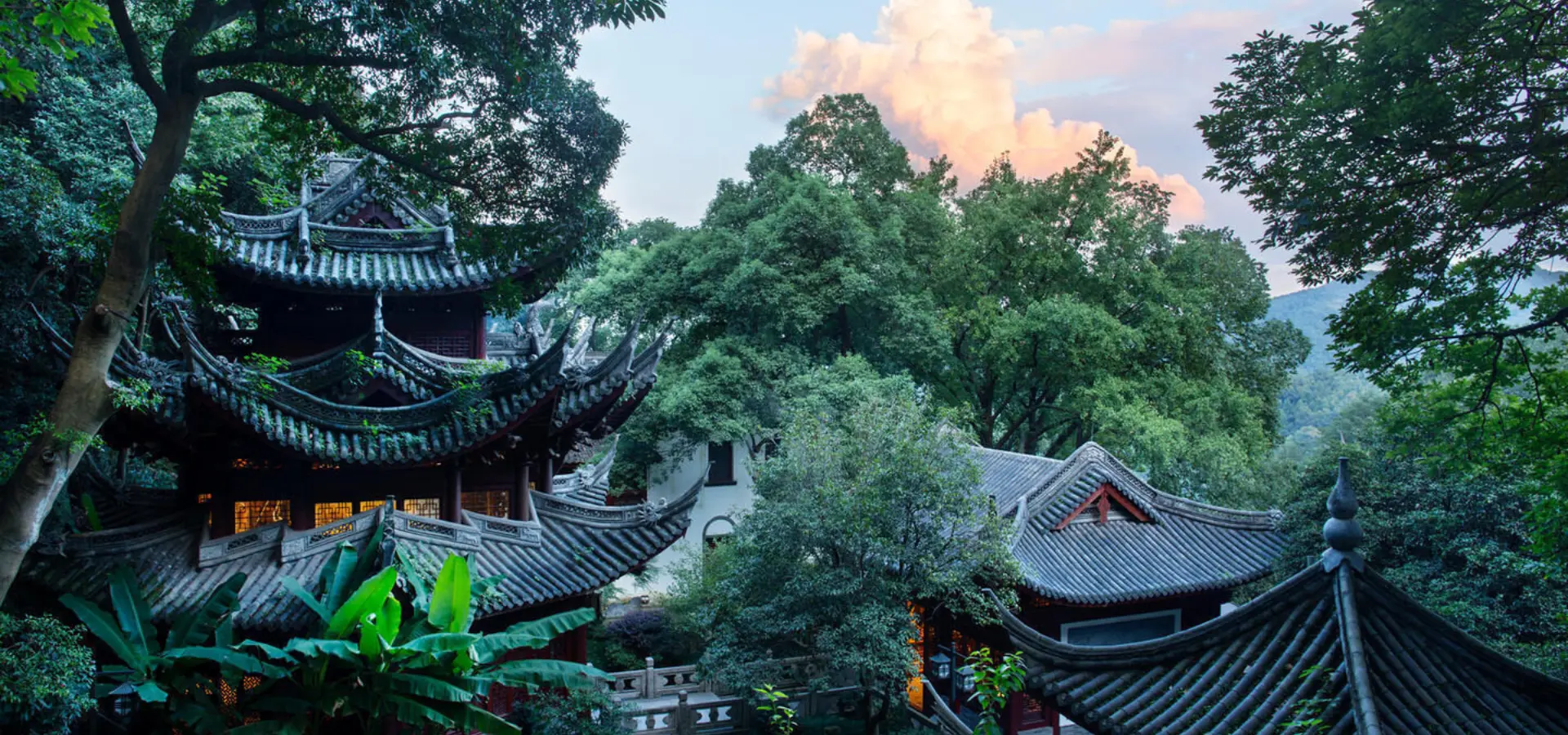 Amanfayun homepage hero image1