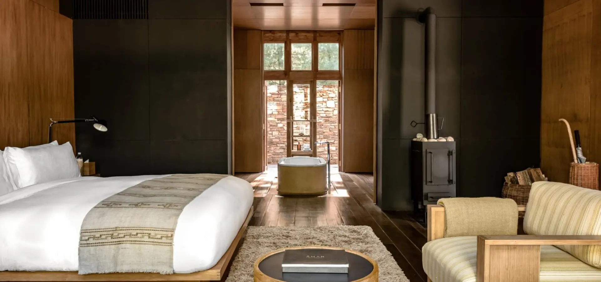 Amankora paro suite interior office 18408