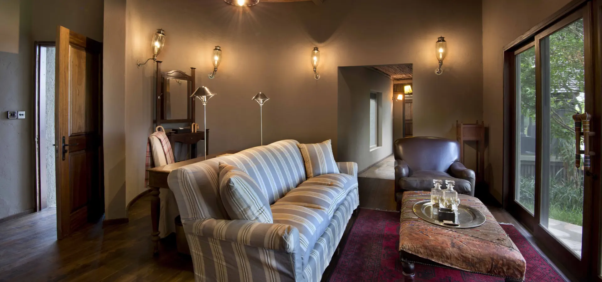 Bateleur camp family room passage