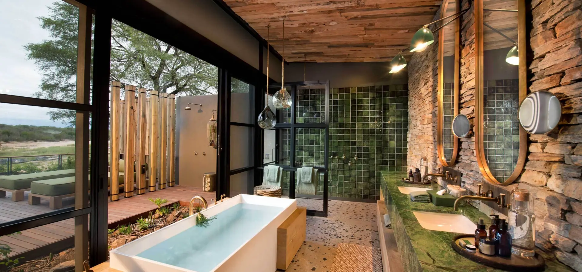 Tengile bathroom
