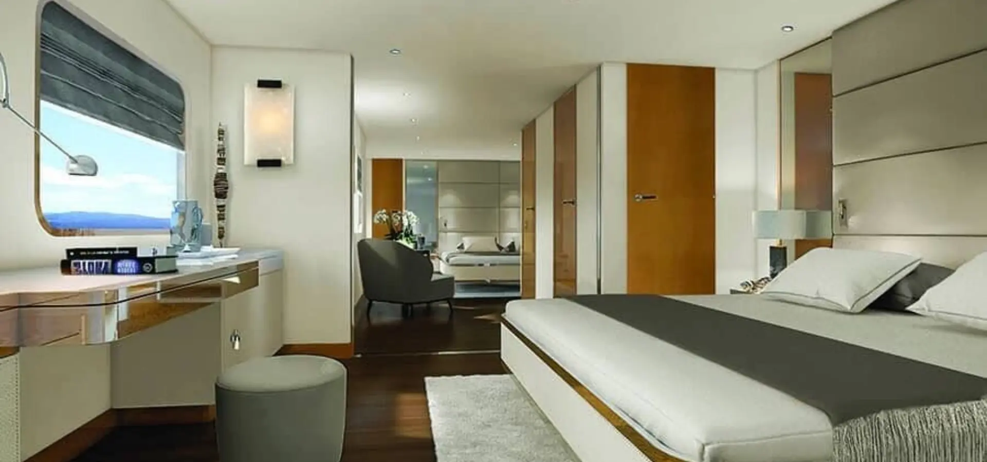 Interconnecting suite forecastle deck