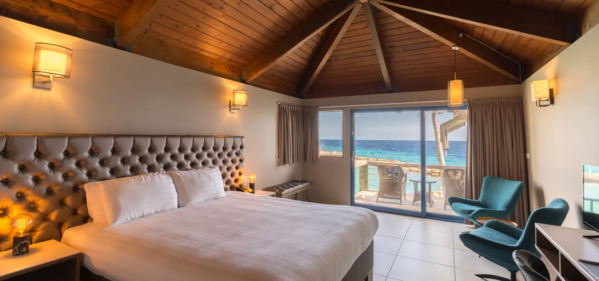 Rooms apartments ocean front blues deluxe room view