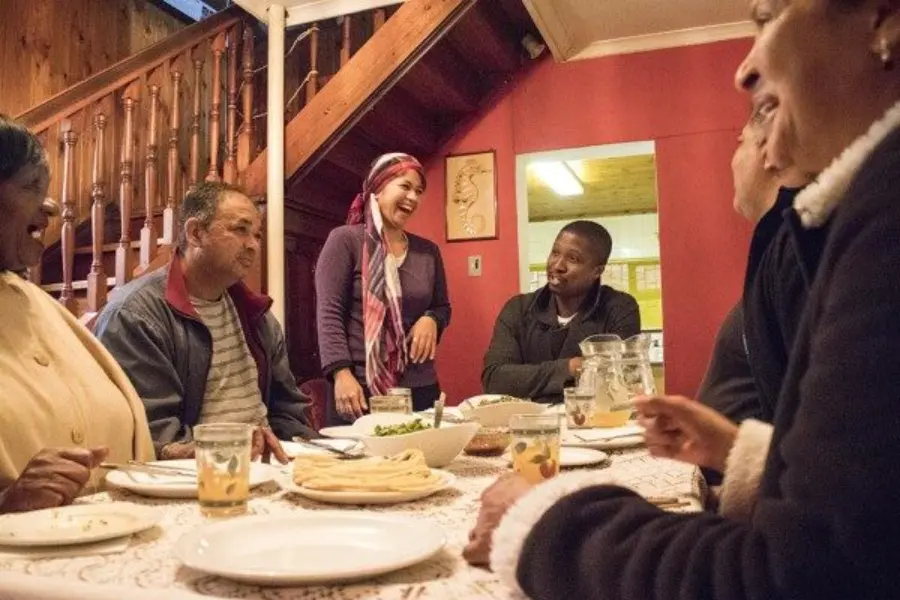Cuisine route naiema fakier group shot 600x400