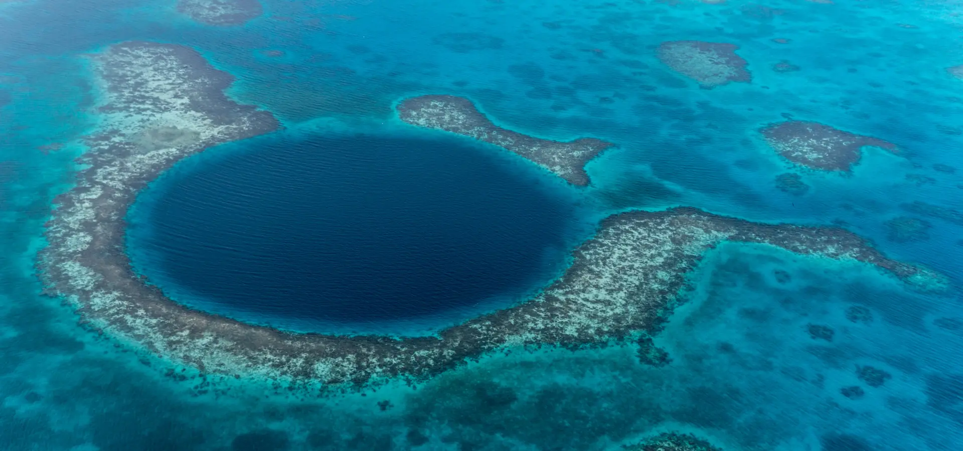 Blue hole belize 1