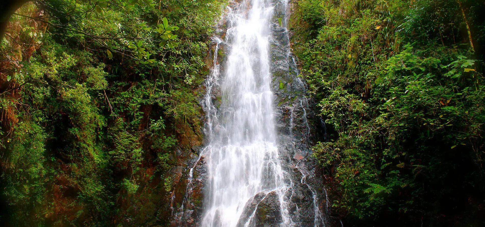 8 hidden valley inn waterfall