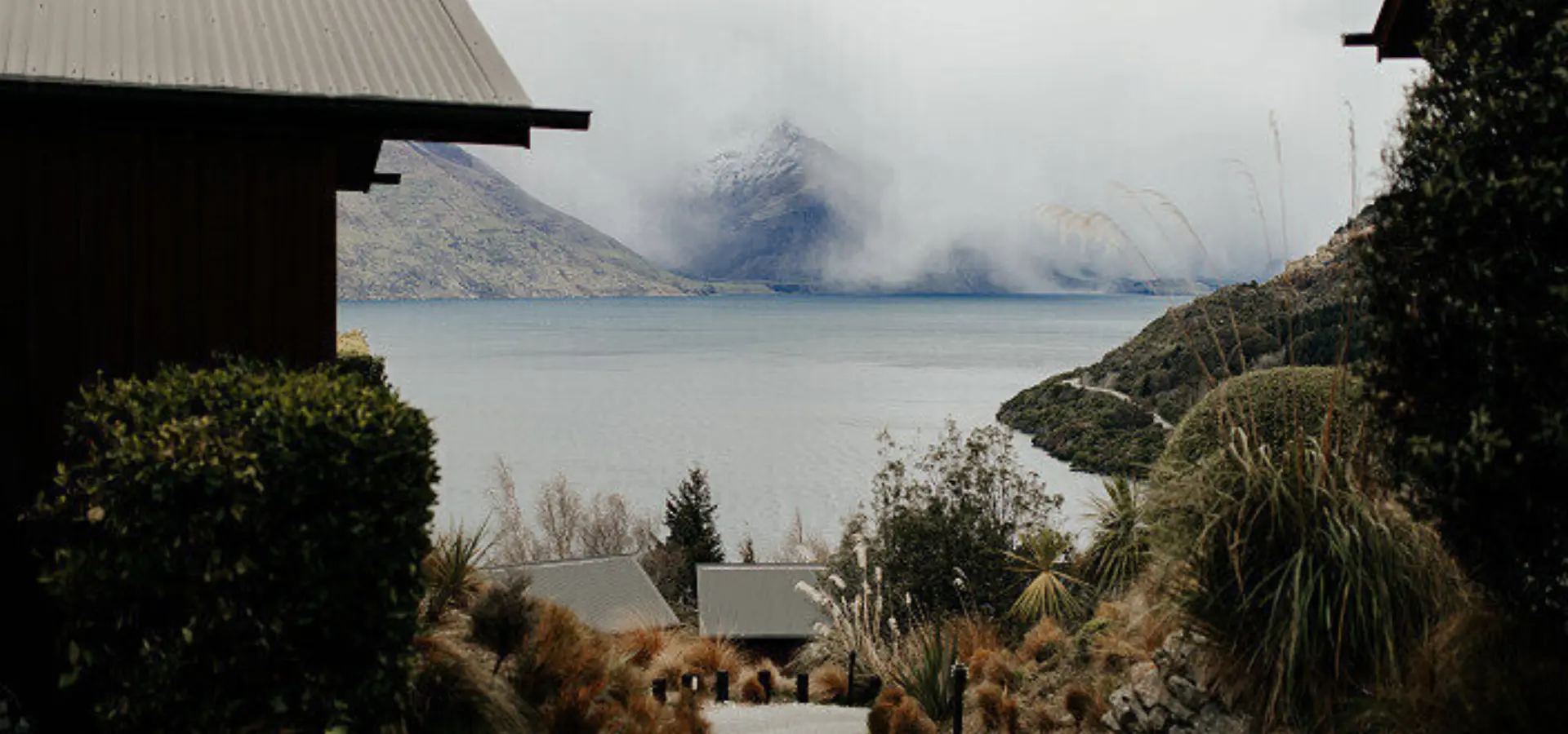 1739539424944 azur x georgia mackay 2790 w708h470