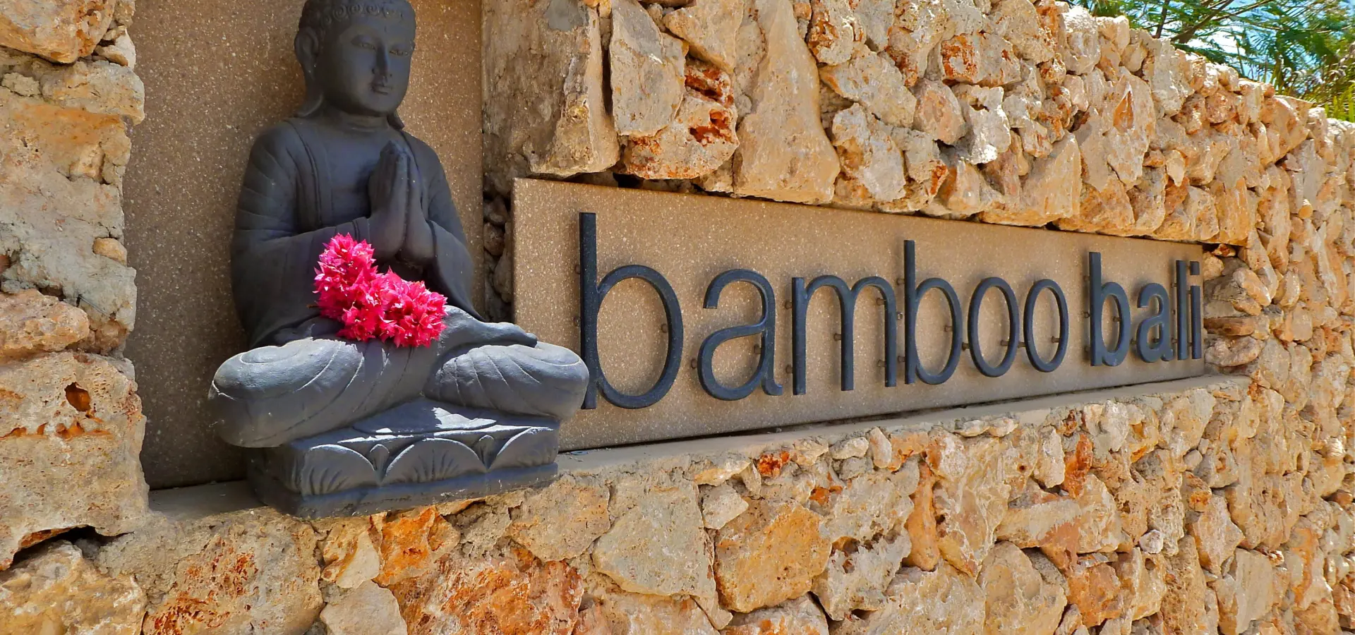 Entry bamboo bali