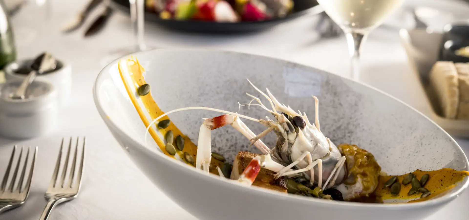Cuisine foredeck 2