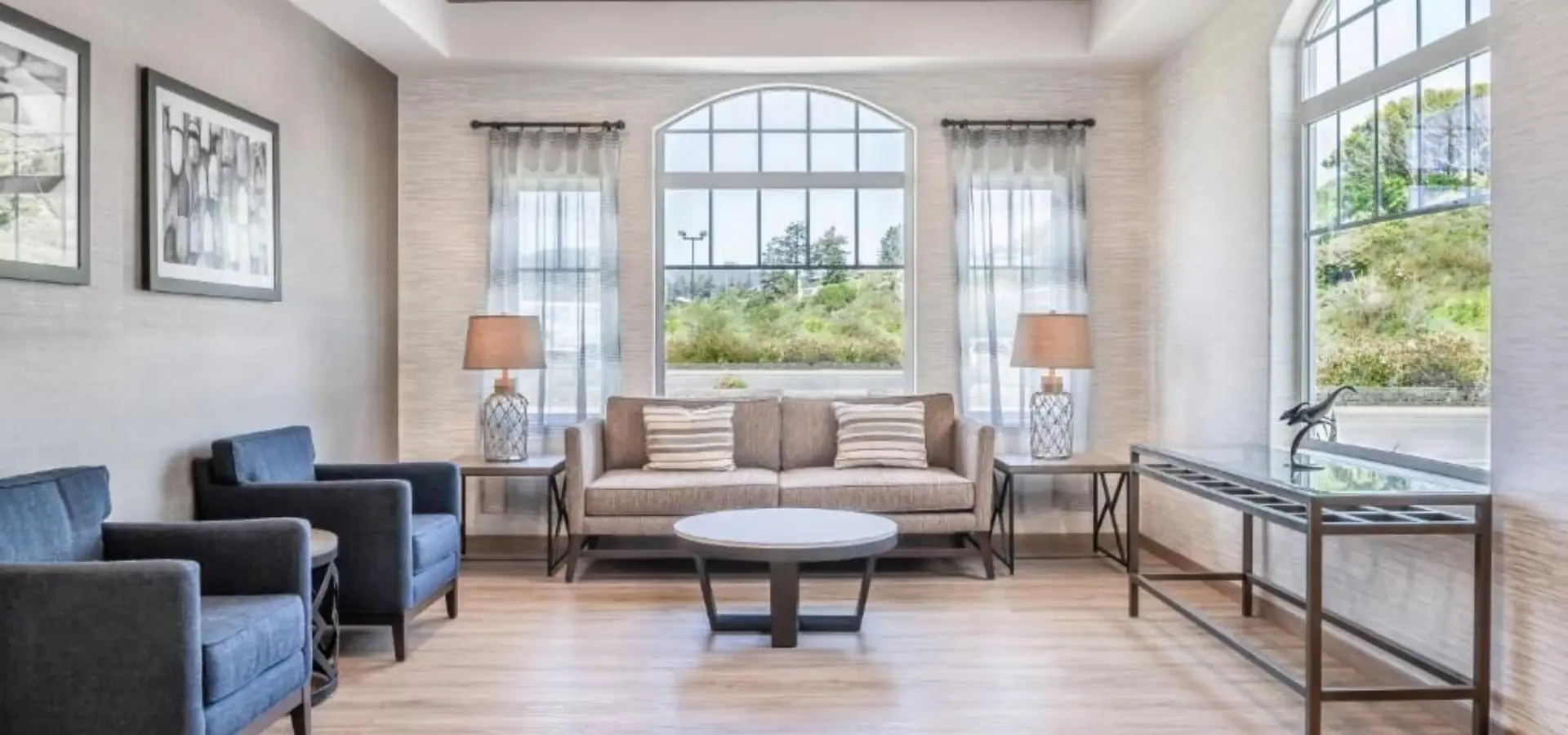 1755597817038199788281