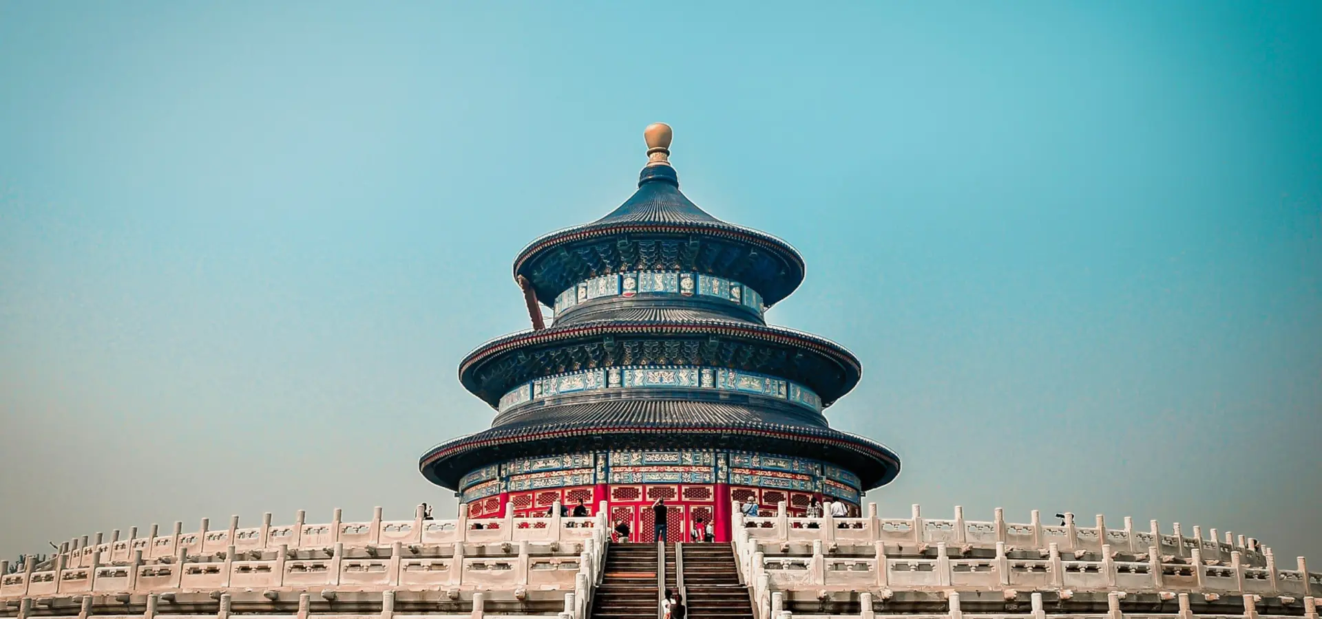 1777548982022victor he 0xn9t2ceige unsplash