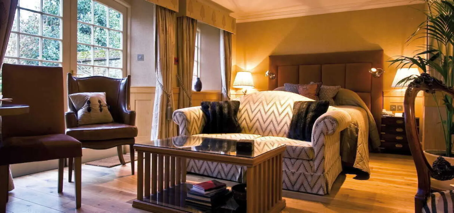 Mqs acc suite jrsuite garden jrsuite sandalwood01 1280x566