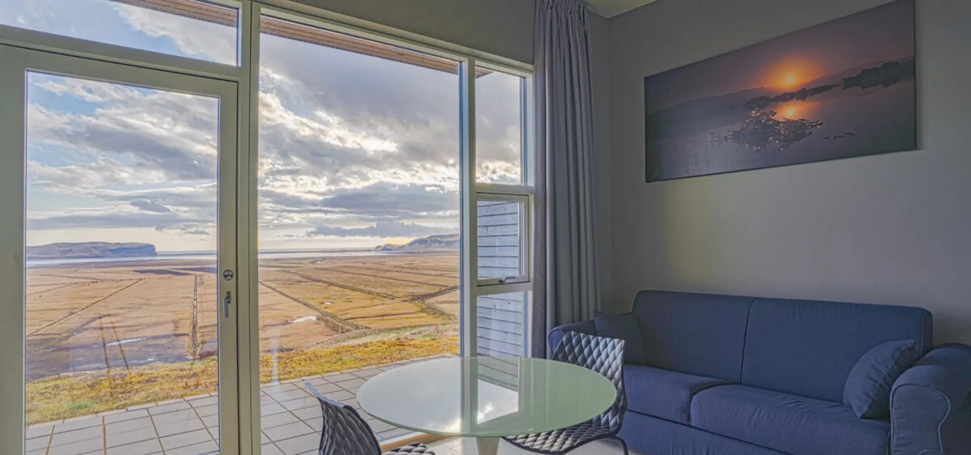 Black beach suites standard apartment 31