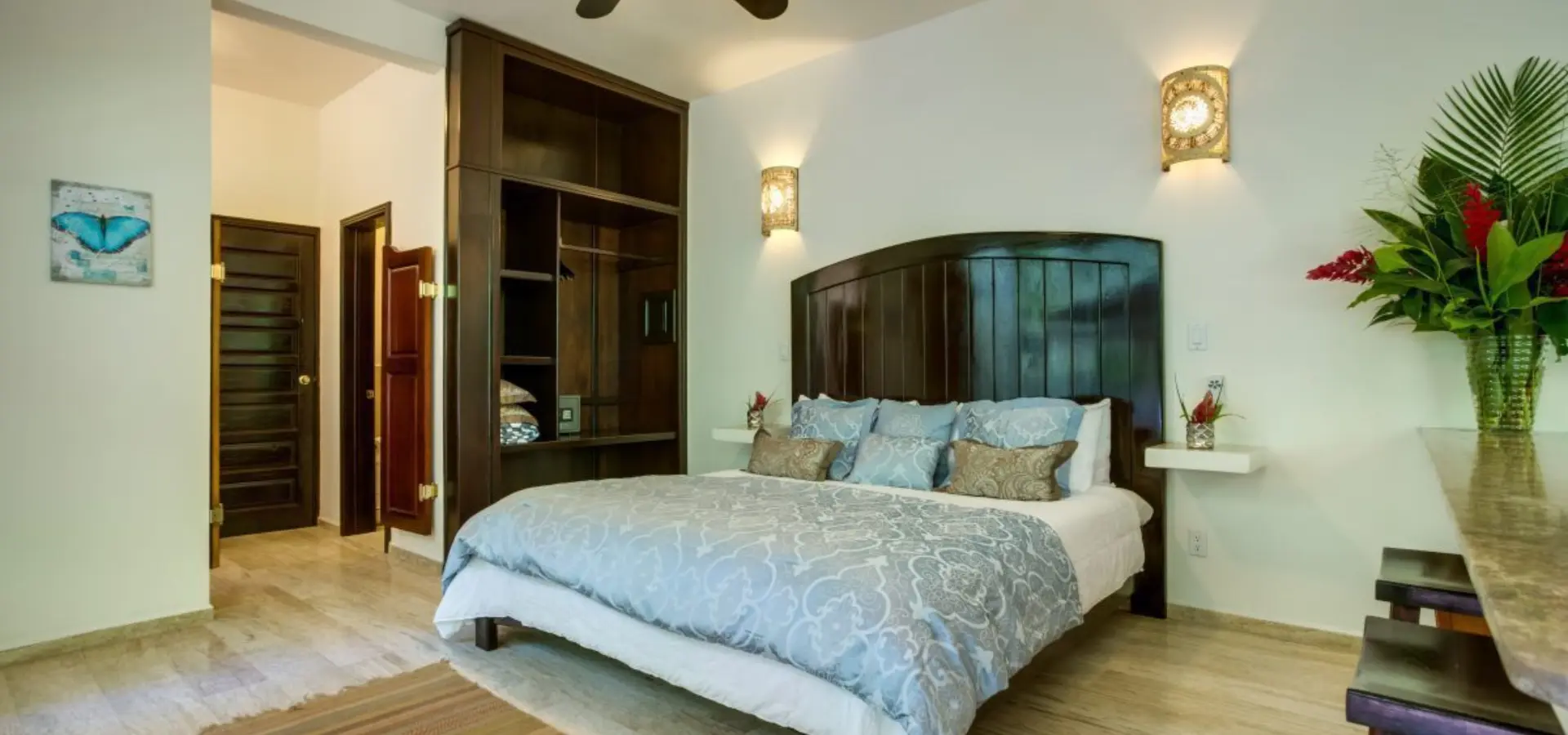 Riverfront suite bed e1550158487401