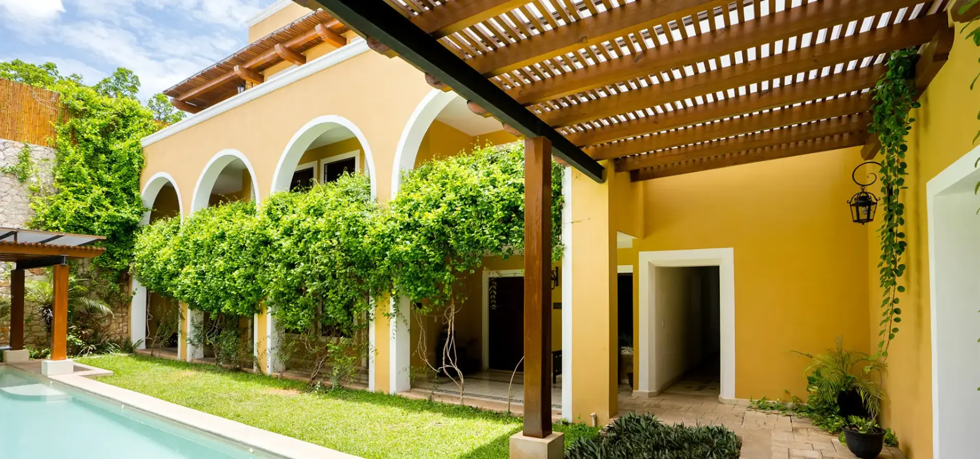 Contact background 1