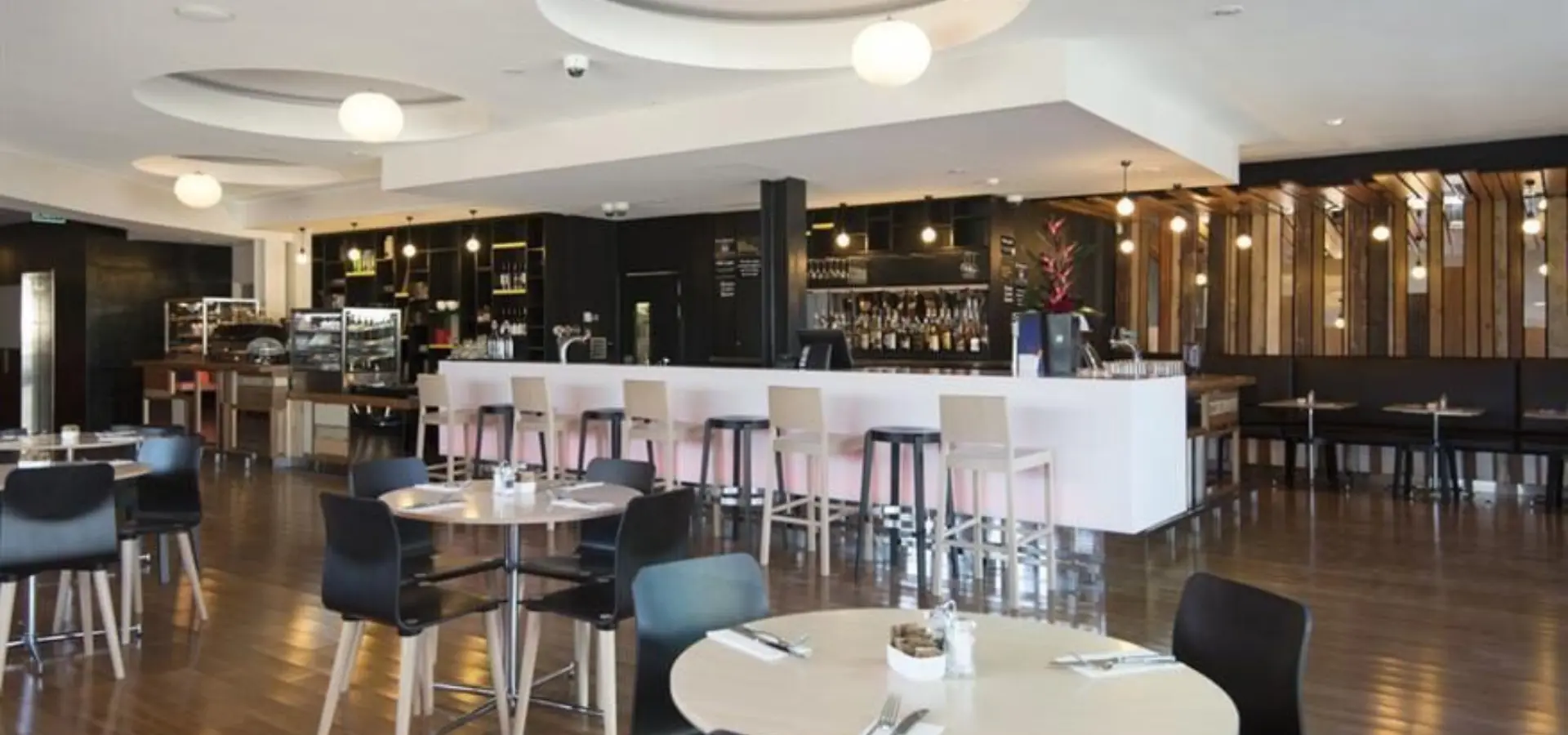 Breakfree on cashel restaurant t44025