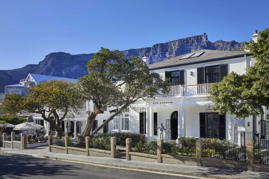 Cape cadogan 282