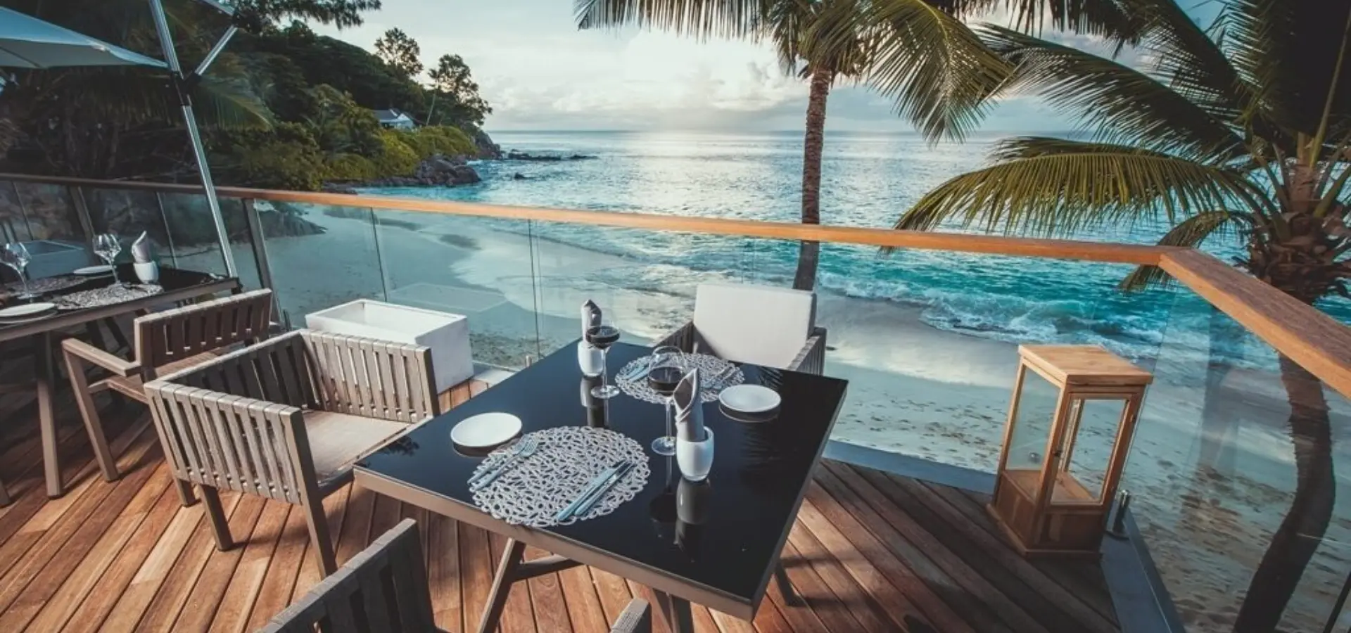 Lorizon dinner deck set up1