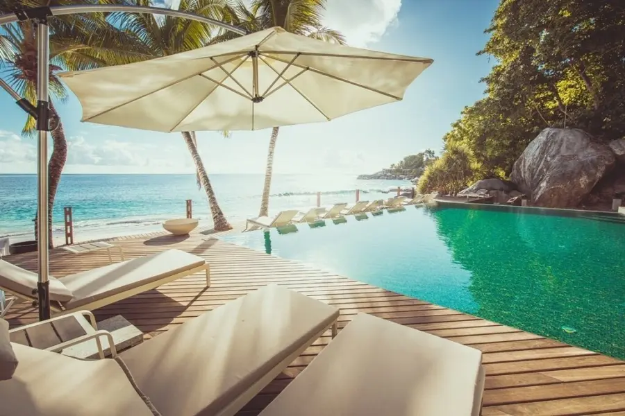 Sunbeds by the pool1