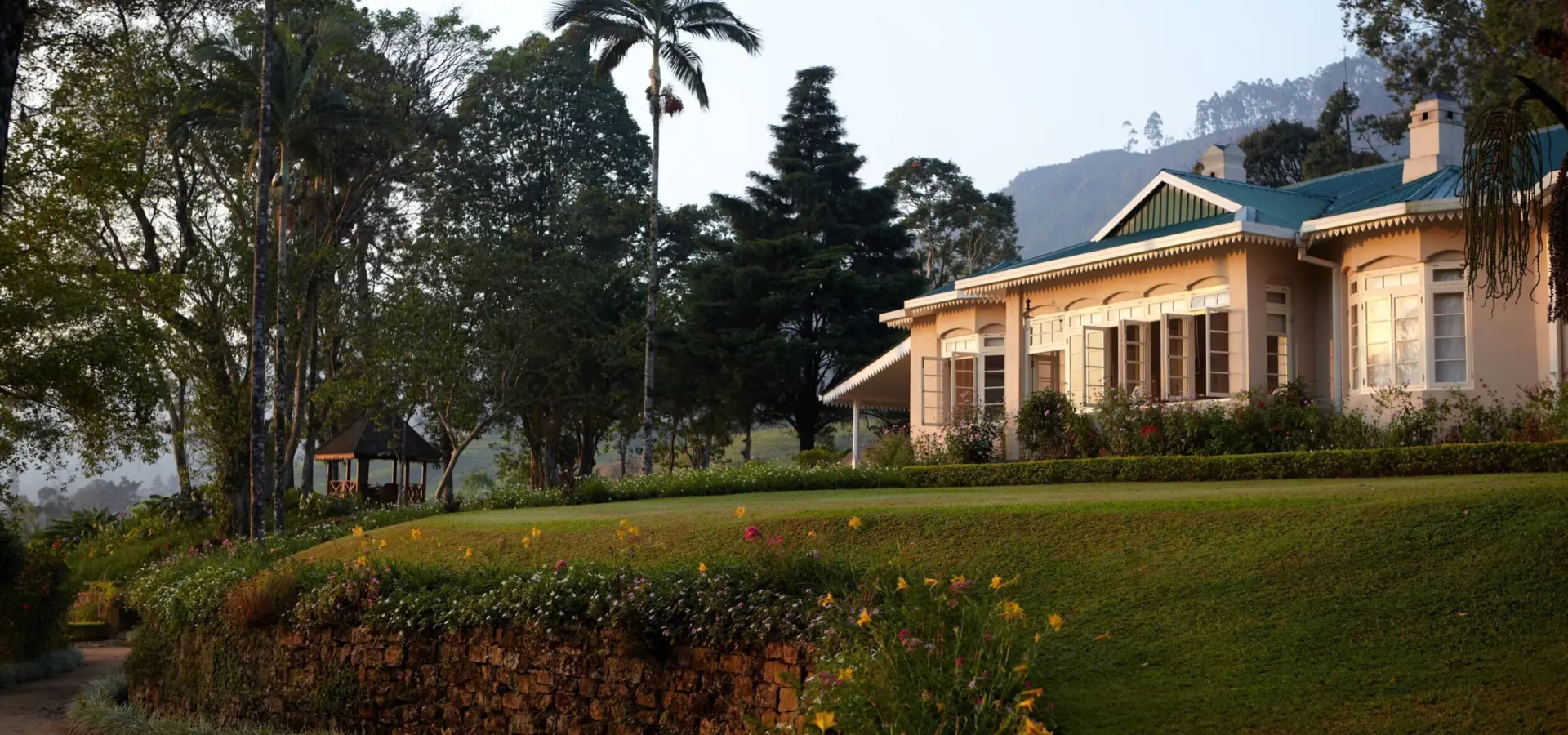 Sri lanka ceylon tea trails castlereagh