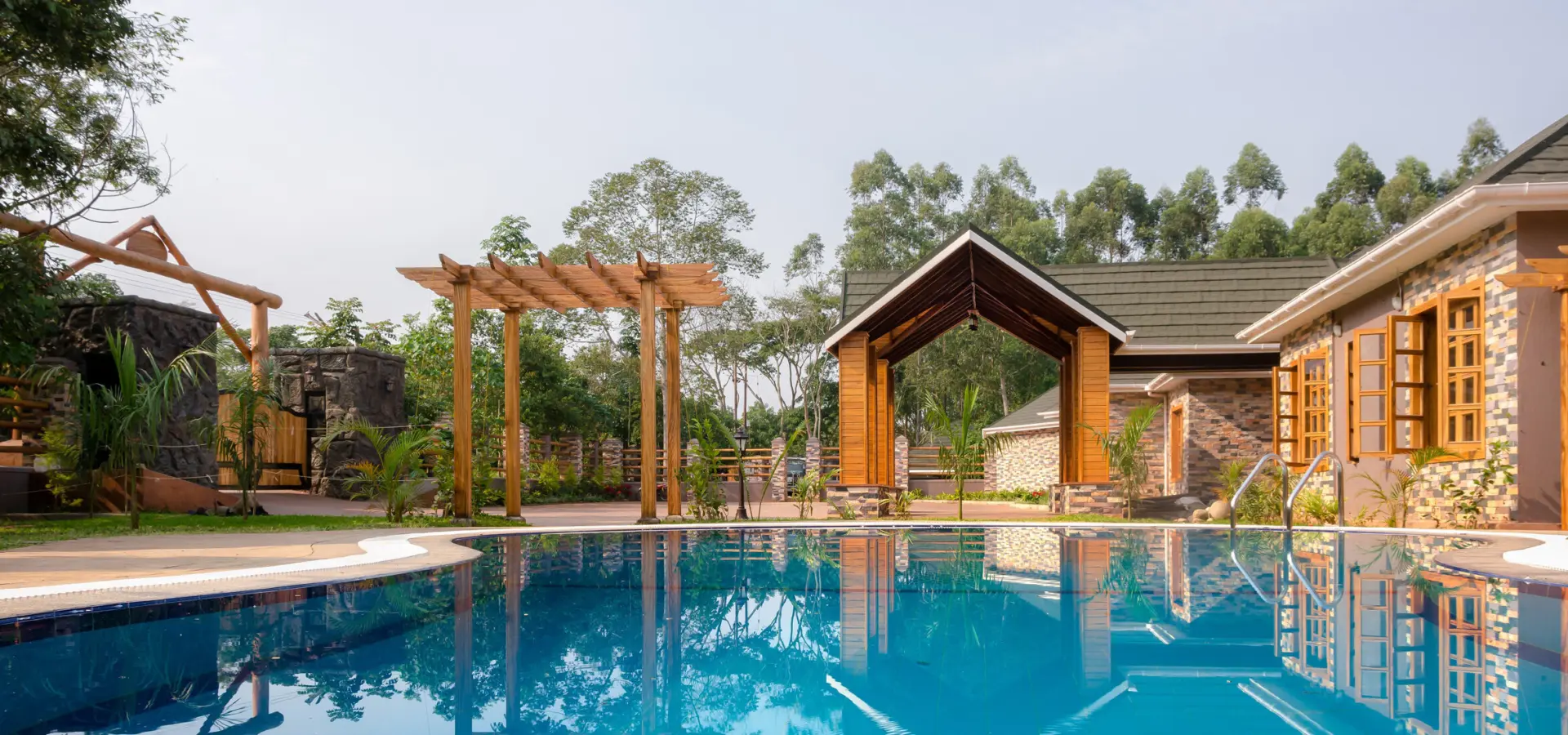 Chimpundi lodge slider 03