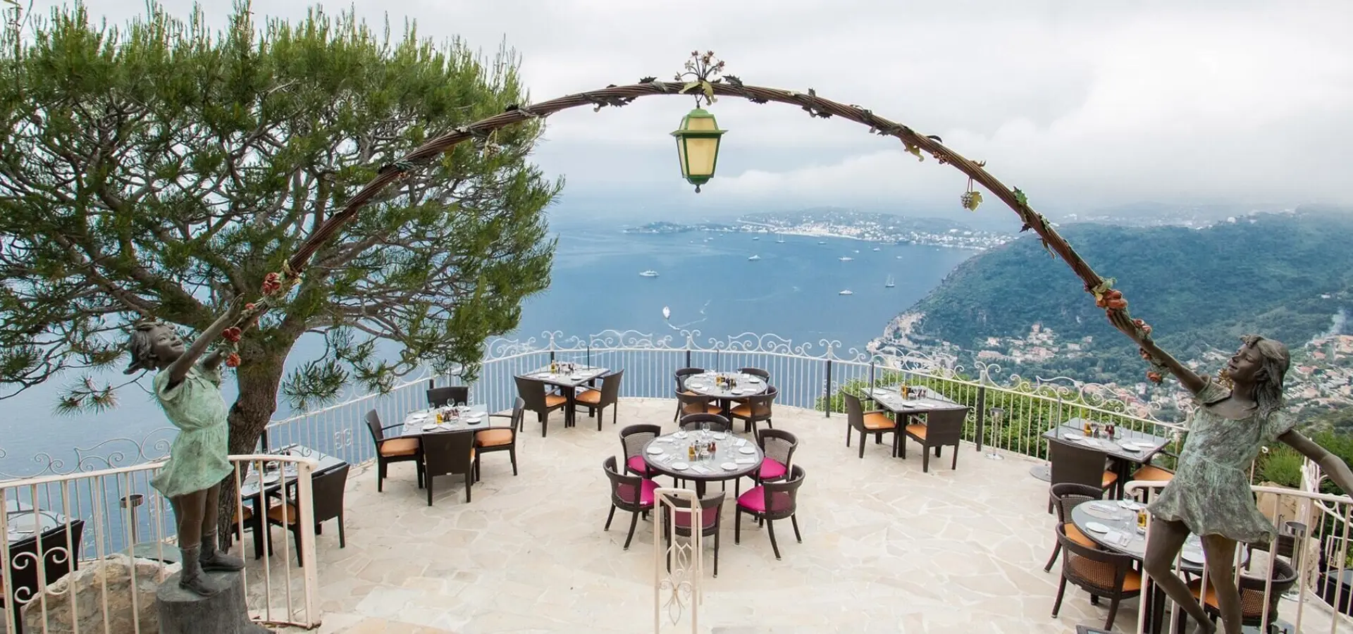 Chevre dor luxury hotel 40 w