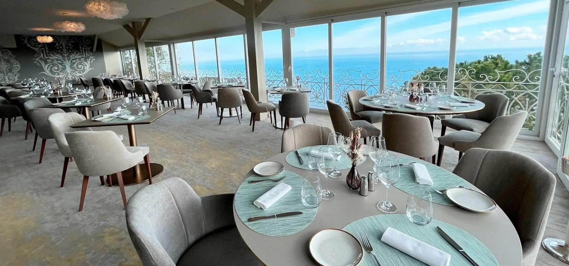 Chevre dor luxury hotel 38 w