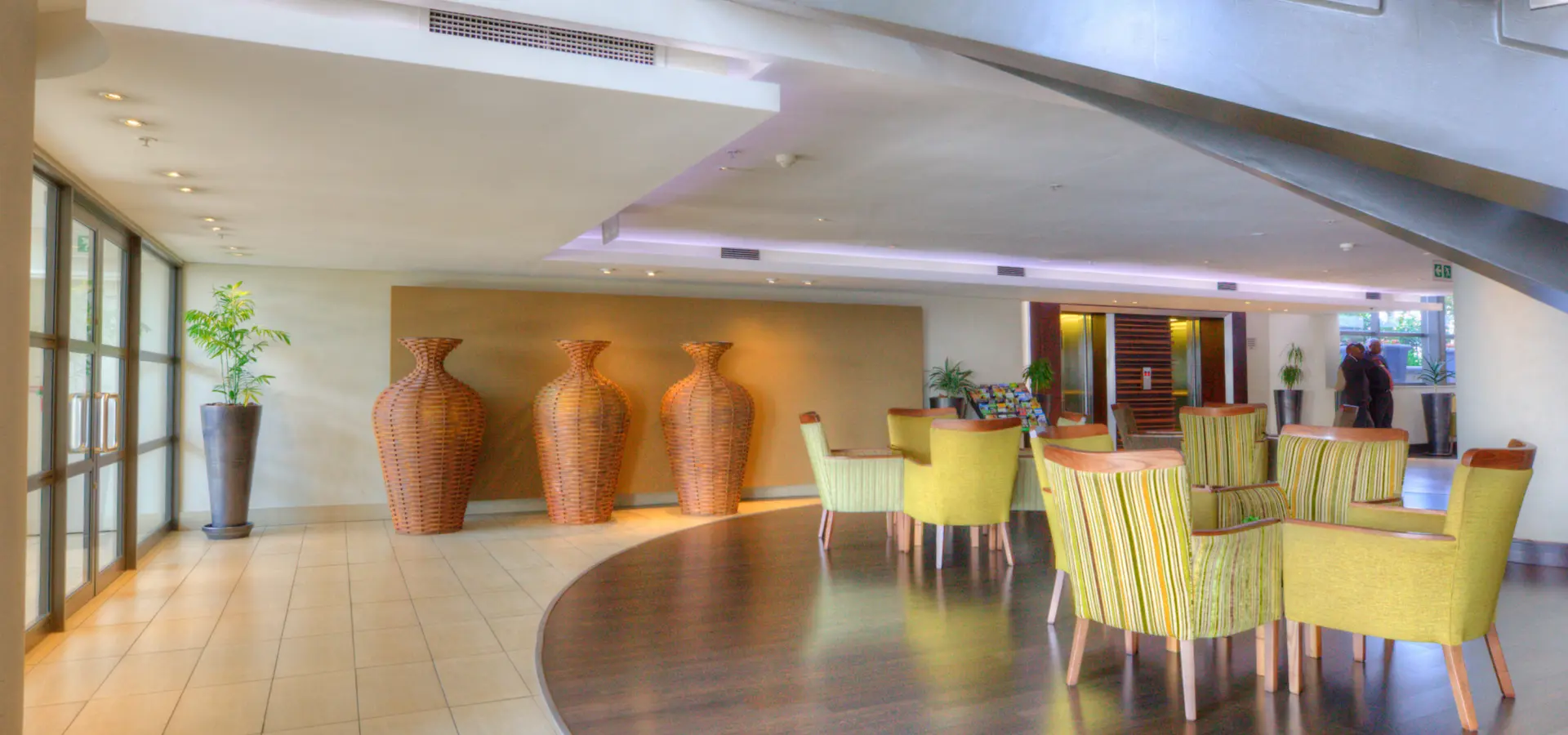 City lodge hotel at or tambo lounge ci