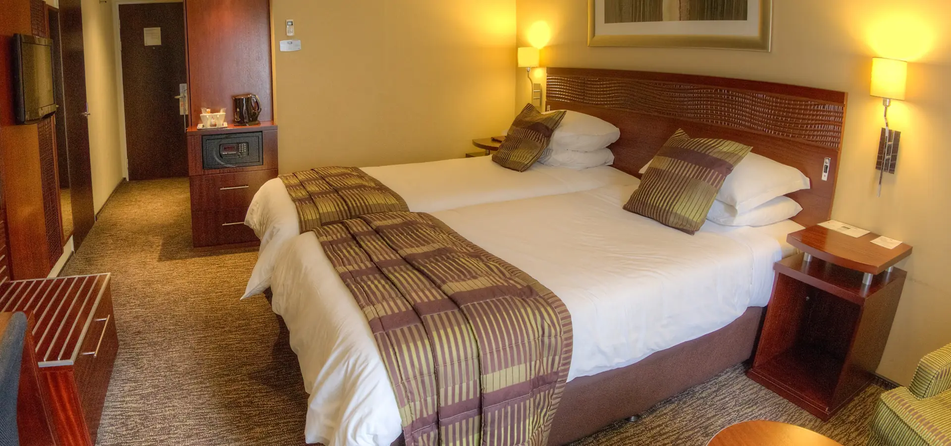 City lodge hotel at or tambo bedroom twin ci