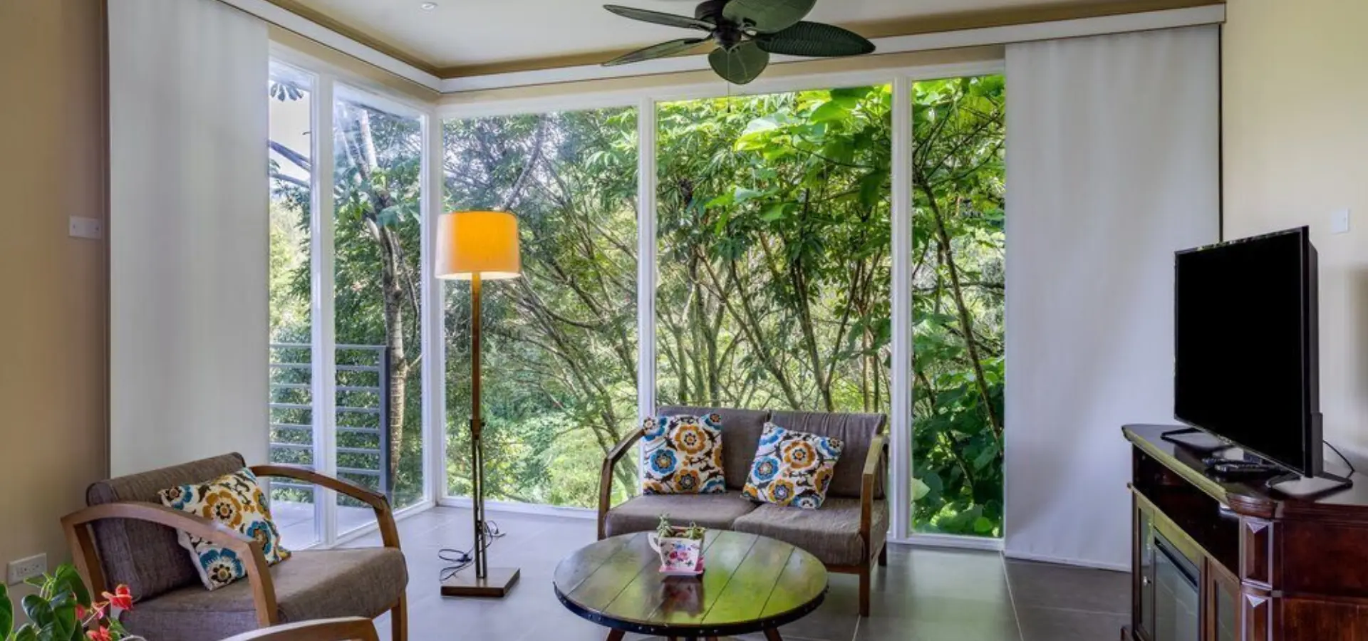 1736352631679 Coffee Estate Inn 6