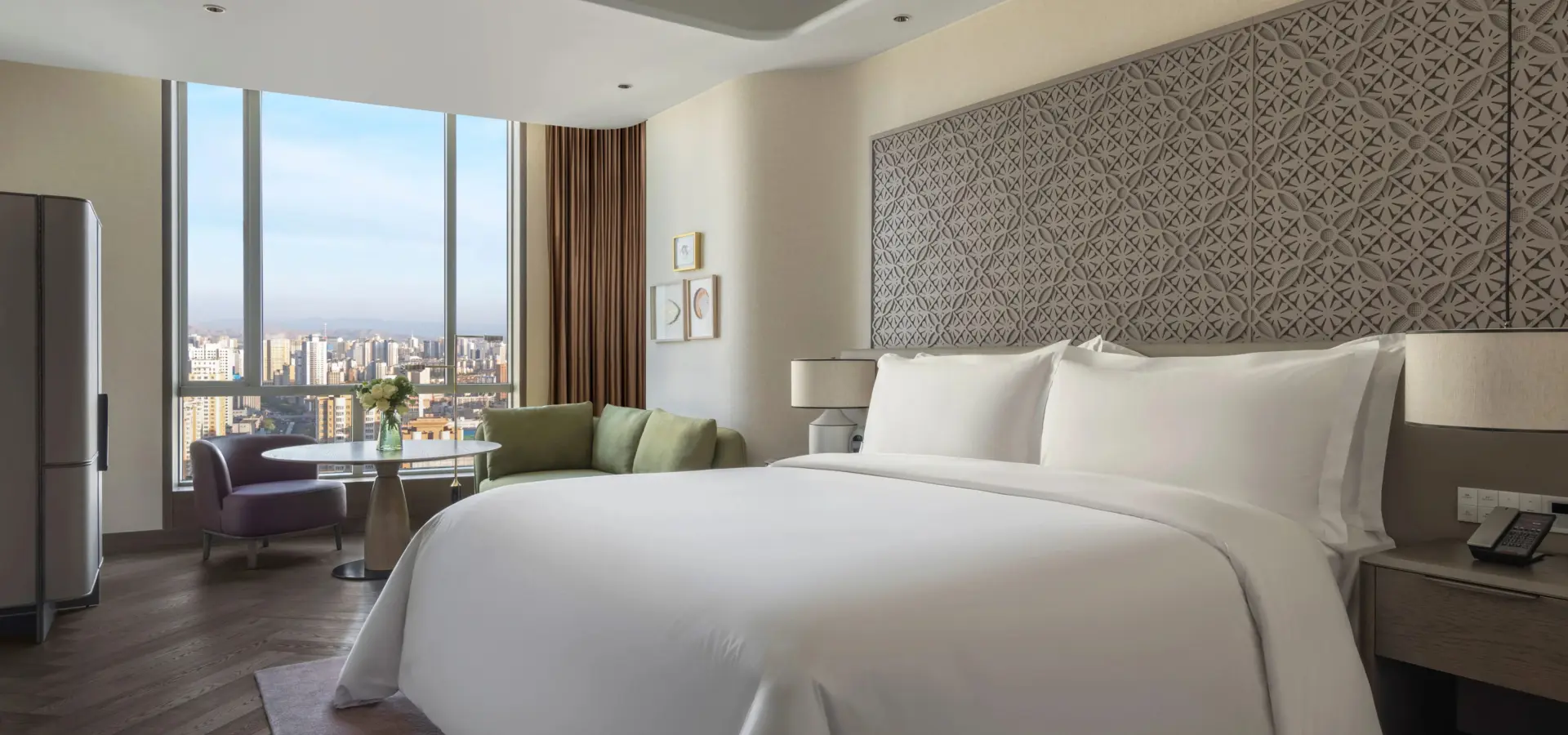 1757345917149deluxe king