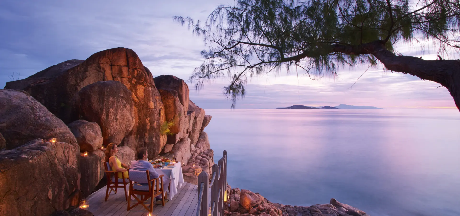 Lemuria seychelles 2016 ab nest dinner on the rocks 01 hd