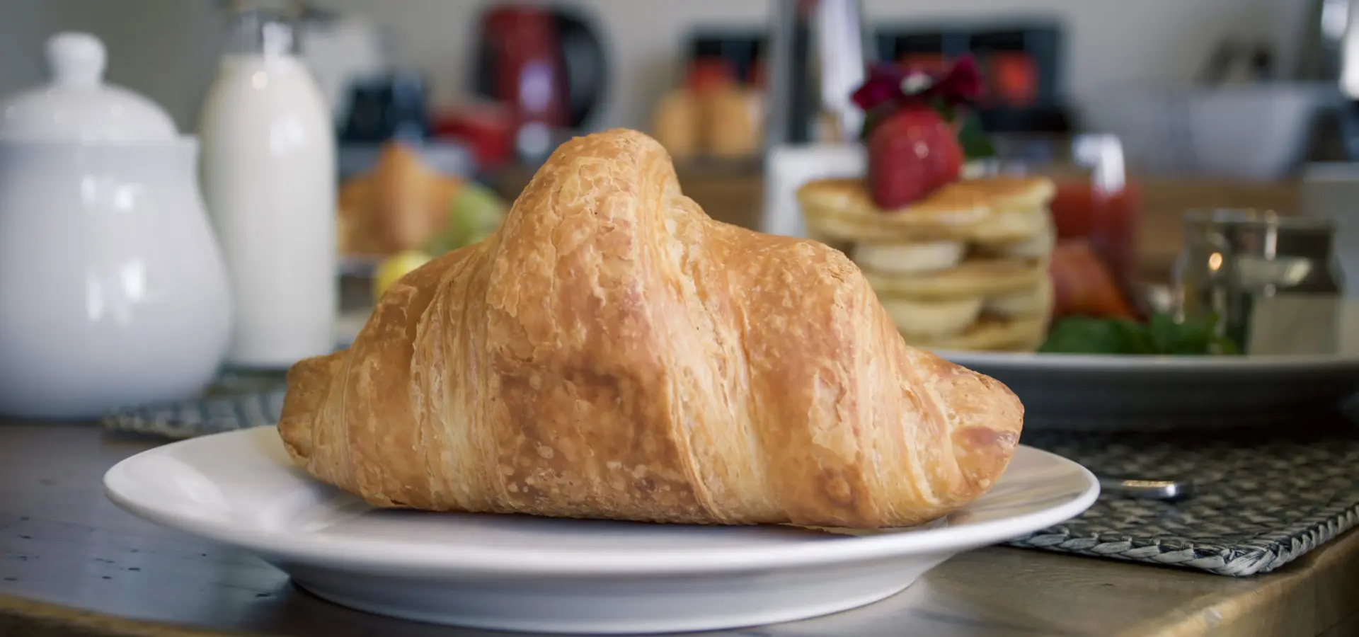 Copper beech wanaka luxury accommodation breakfast croissant
