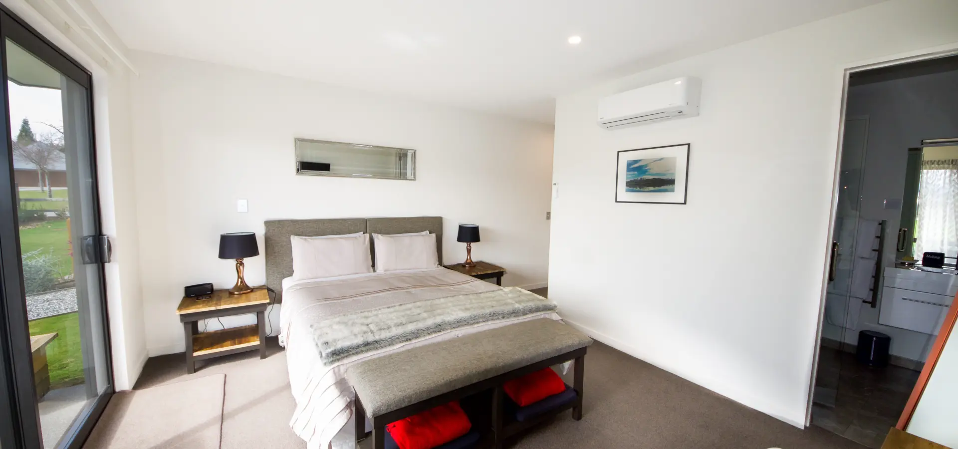 Copper beech wanaka deluxe room1a