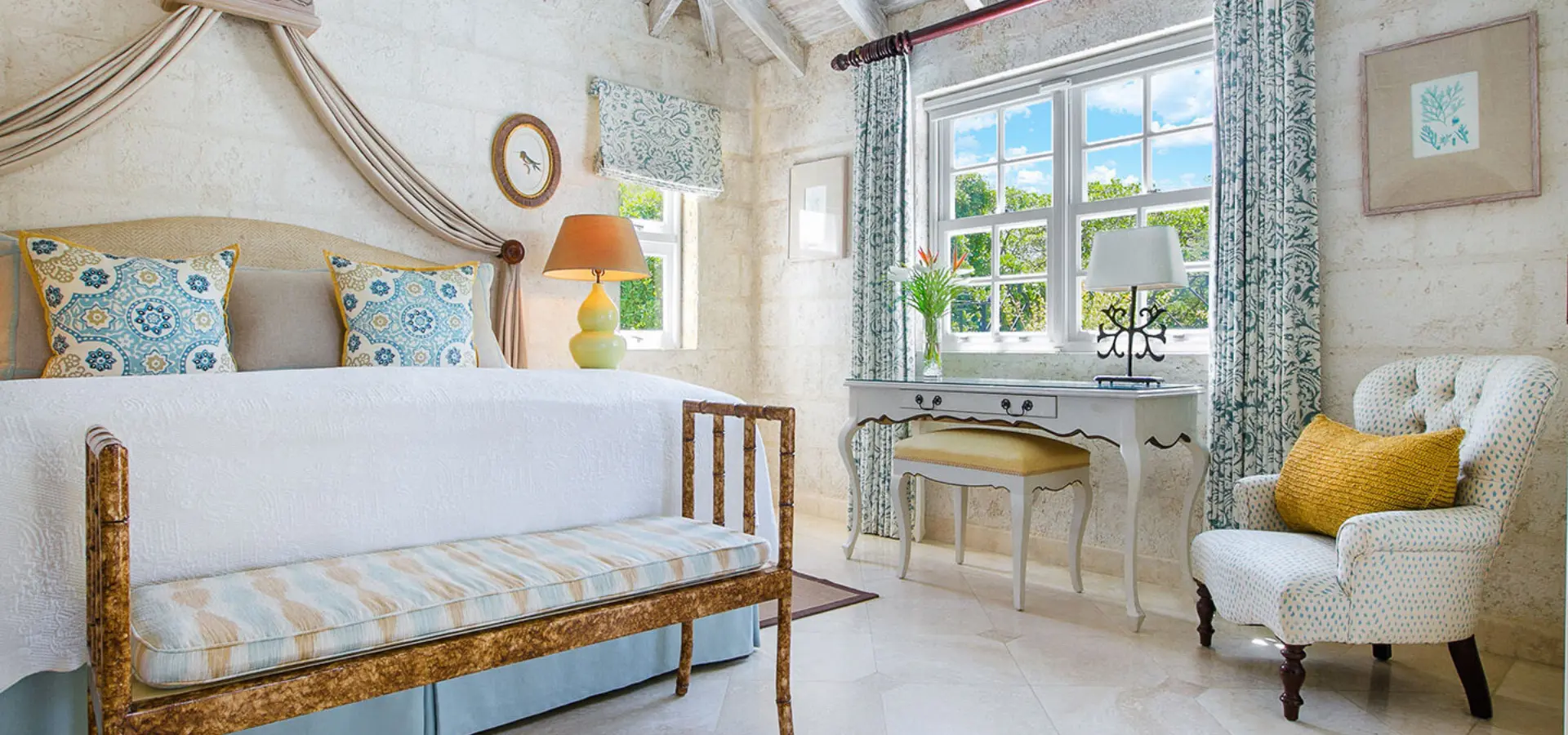 Coral reef club room