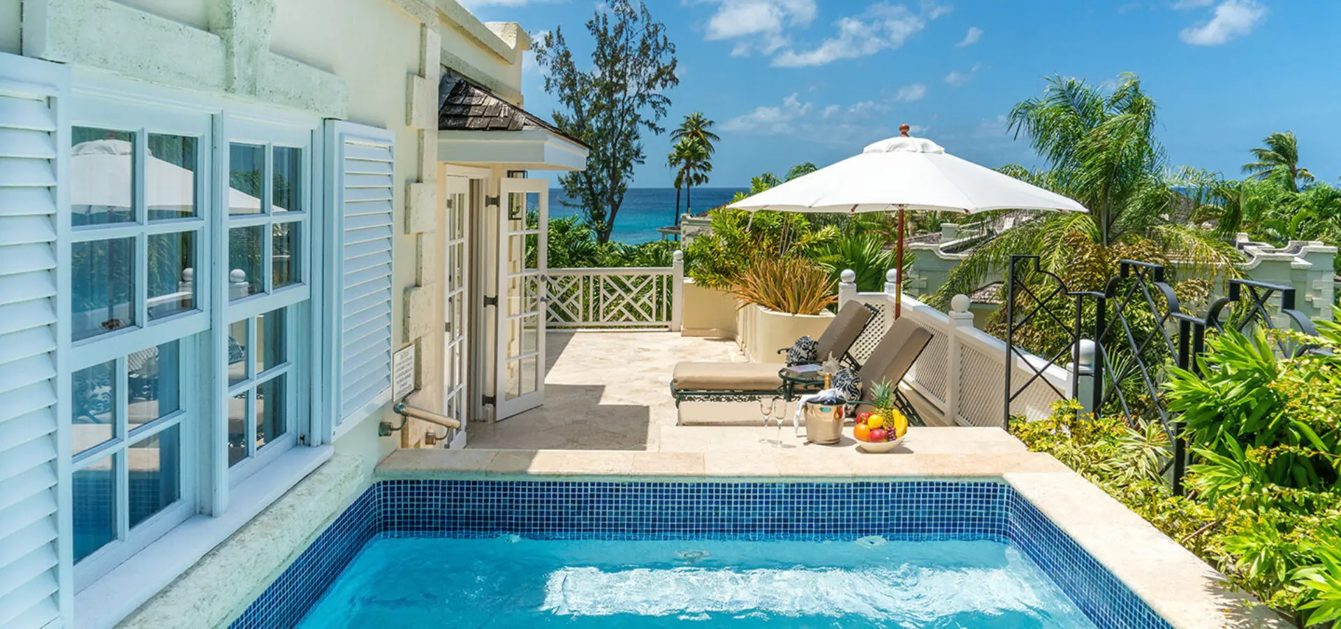 Coral reef club private pool