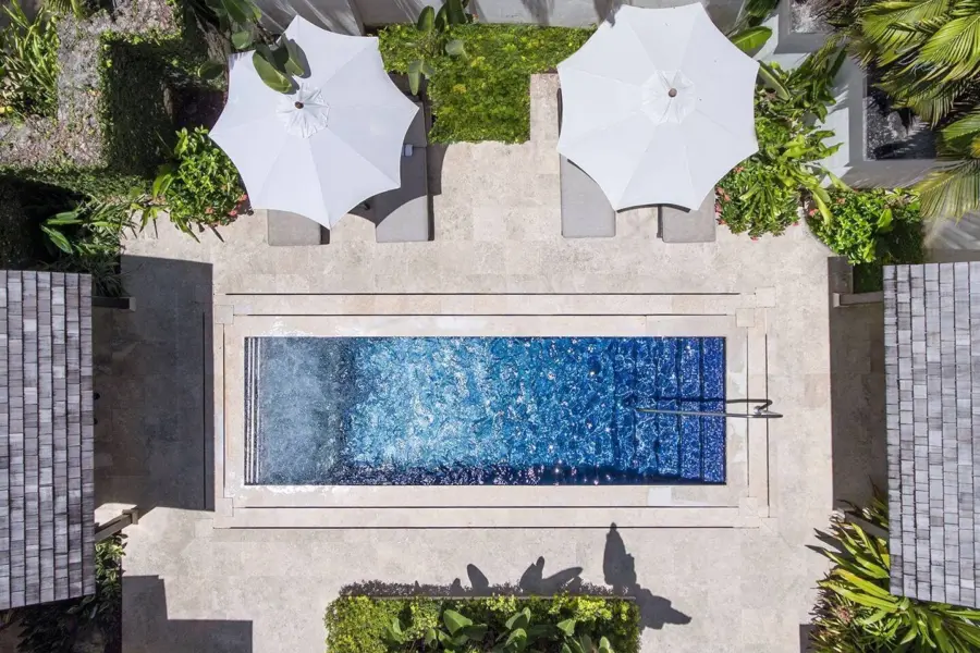 Coral reef club pool