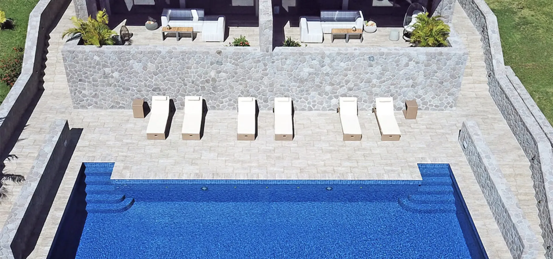 Coulibri pool 1