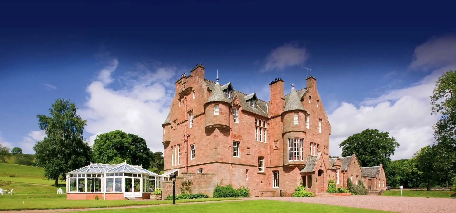 Cringletie home hero image