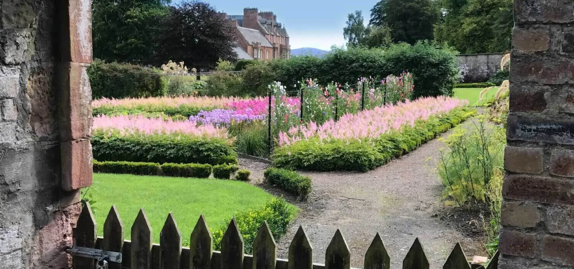 Cringletie walled gardens