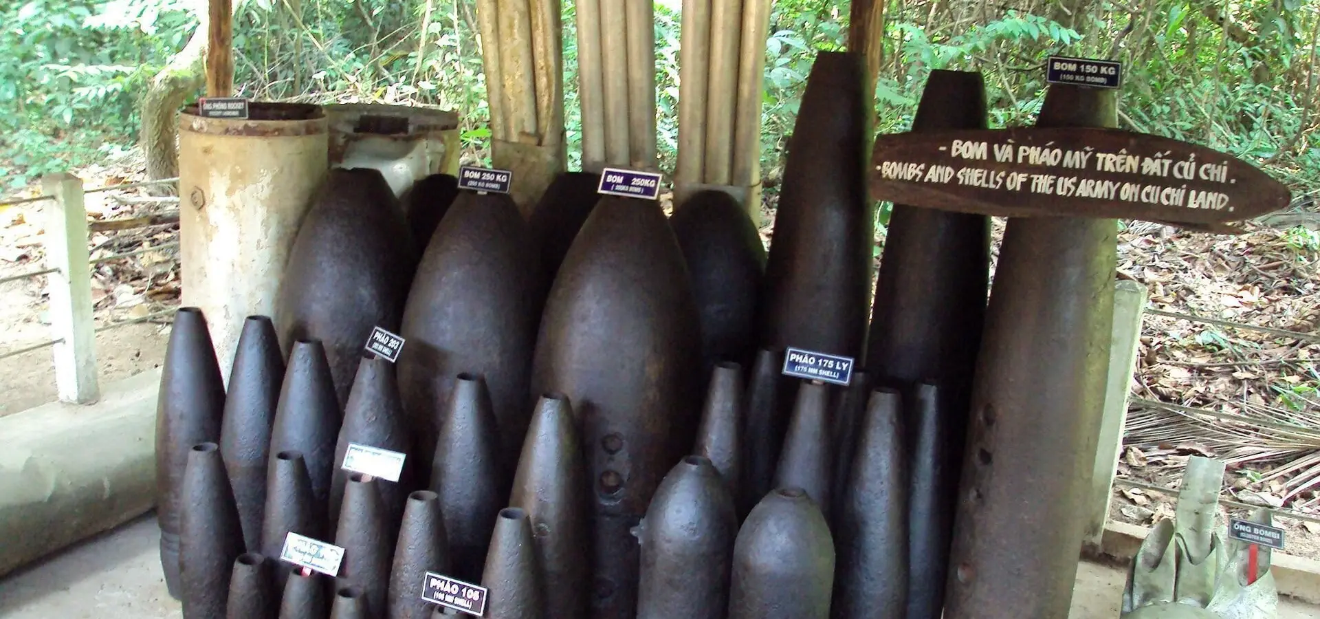 Bombs g621dd14bd 1920