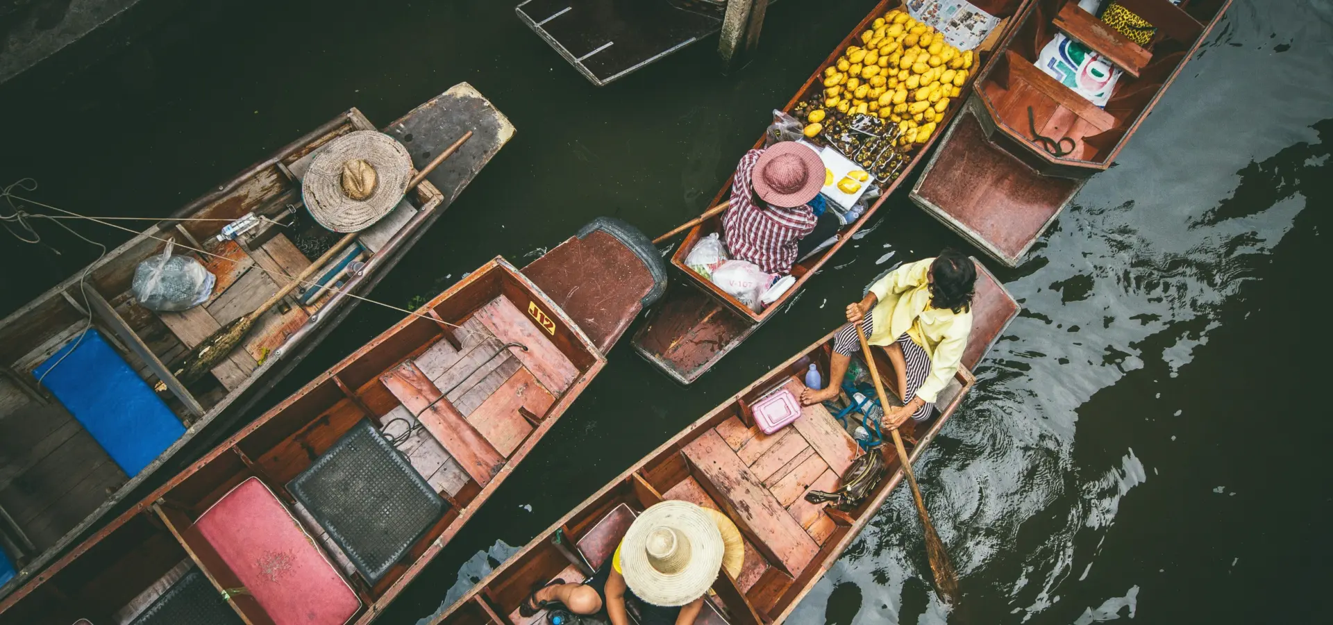 1743684381055 andrew ly 4fk JZ4 Txrbw unsplash